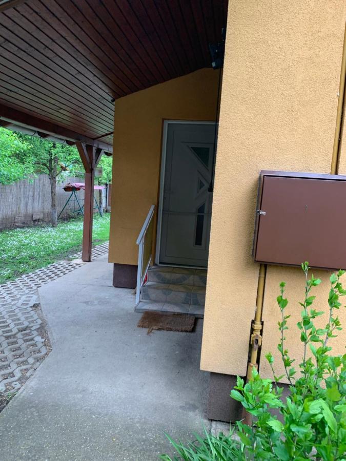Eoetvoes Vendeghaz Villa Hajdúszoboszló Екстериор снимка