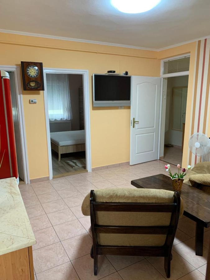 Eoetvoes Vendeghaz Villa Hajdúszoboszló Екстериор снимка